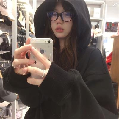禁足少女罗曼史 海报